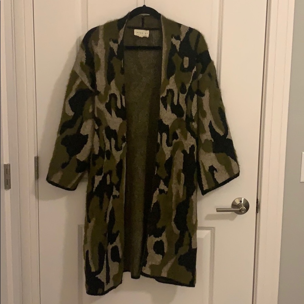 Dress Up - Cardigan (Camo)